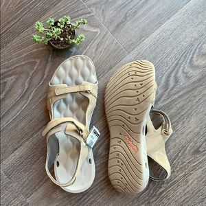 Brand new with tag Columbia Trail Athletic Sandal